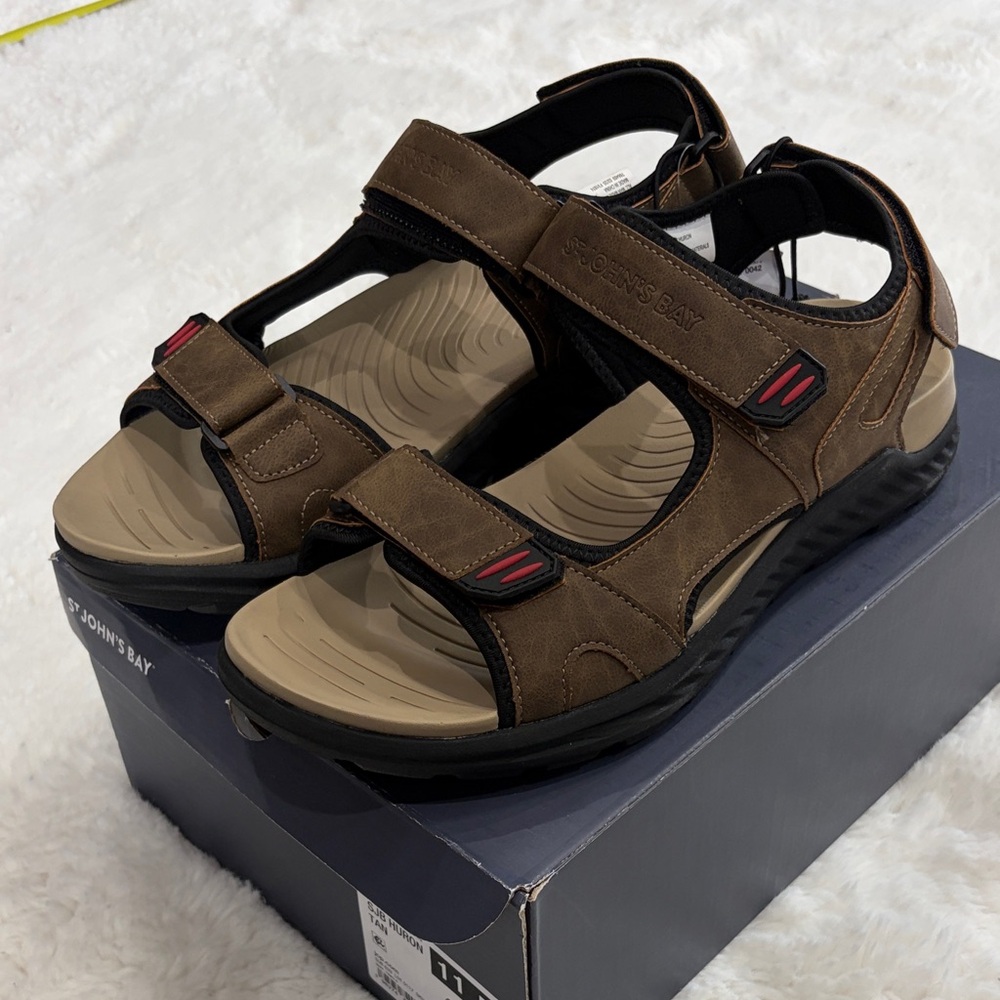 St. John's Bay Men's Tan and Black Sandals,Size 11-M